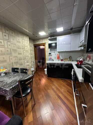 3 otaqlı köhnə tikili - 7-ci mikrorayon q. - 70 m² (2)