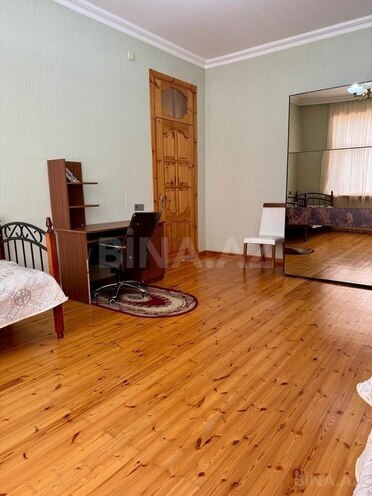 7 otaqlı həyət evi/bağ evi - Gəncə - 400 m² (22)