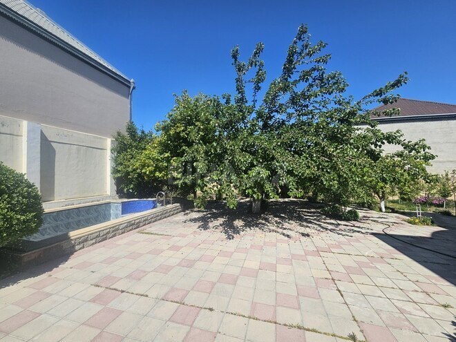 5 otaqlı həyət evi/bağ evi - Novxanı q. - 150 m² (23)