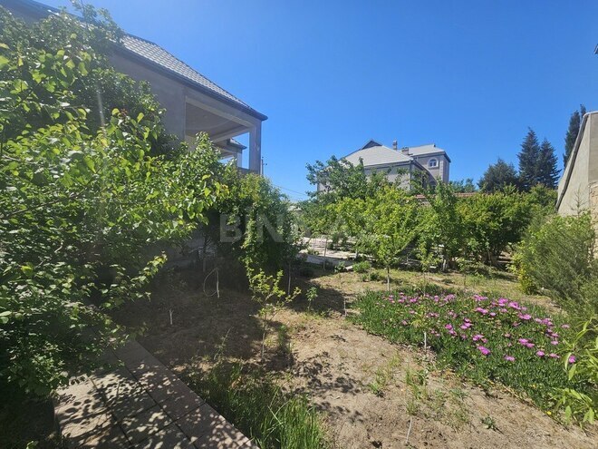 5 otaqlı həyət evi/bağ evi - Novxanı q. - 150 m² (18)
