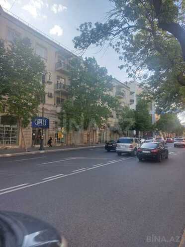 7 otaqlı ofis - 28 May m. - 400 m² (1)