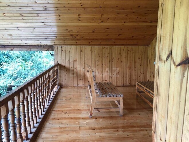 6 otaqlı həyət evi/bağ evi - Göygöl - 300 m² (12)