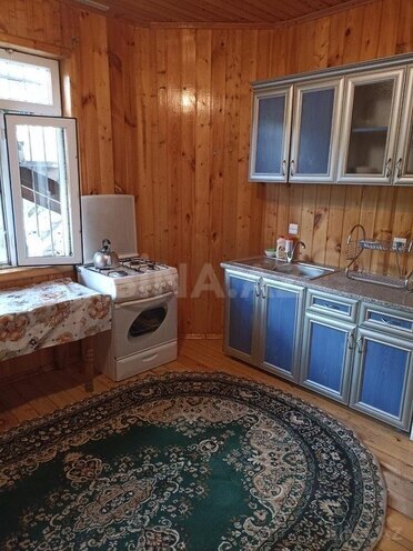 6 otaqlı həyət evi/bağ evi - Göygöl - 300 m² (9)