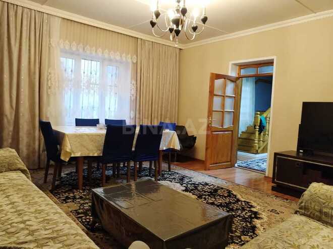 7 otaqlı həyət evi/bağ evi - Bakıxanov q. - 200 m² (19)
