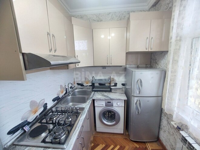 2 otaqlı köhnə tikili - Azadlıq Prospekti m. - 55 m² (11)