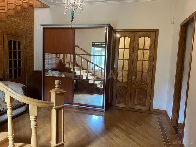 8 otaqlı həyət evi/bağ evi - Bakıxanov q. - 320 m² (15)