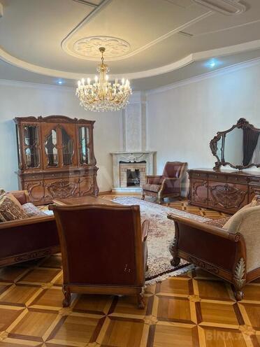 8 otaqlı həyət evi/bağ evi - Bakıxanov q. - 320 m² (13)