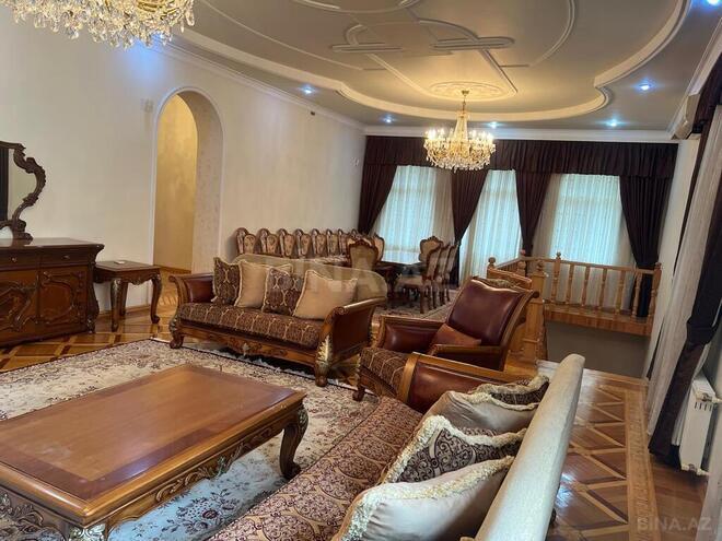 8 otaqlı həyət evi/bağ evi - Bakıxanov q. - 320 m² (12)