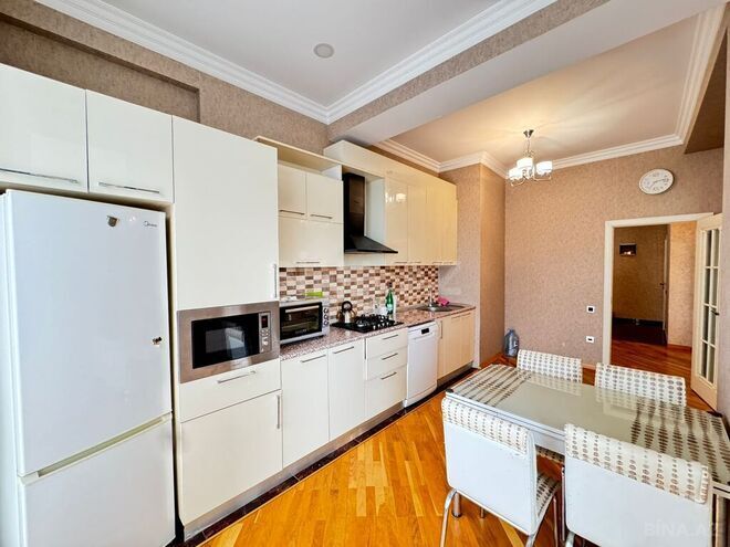3-комн. новостройка - м. 28 мая - 145 м² (5)