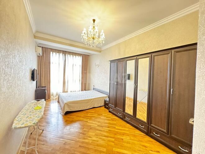 3-комн. новостройка - м. 28 мая - 145 м² (7)