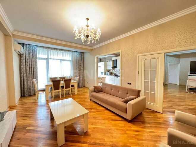 3-комн. новостройка - м. 28 мая - 145 м² (1)