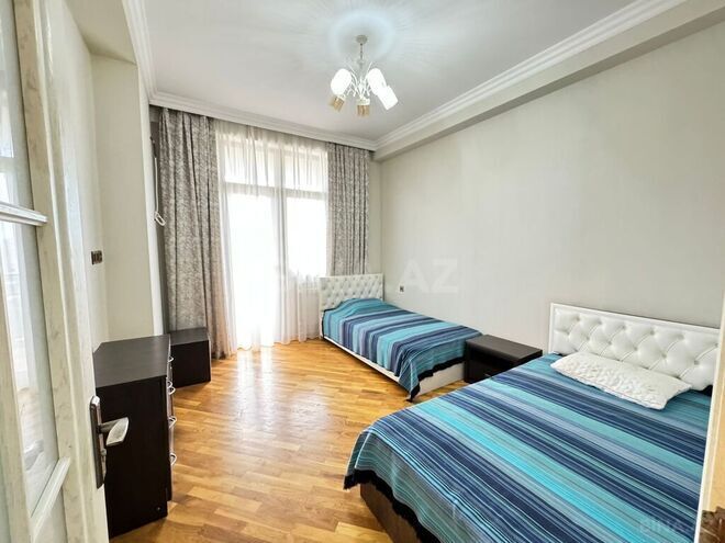 3-комн. новостройка - м. 28 мая - 145 м² (8)