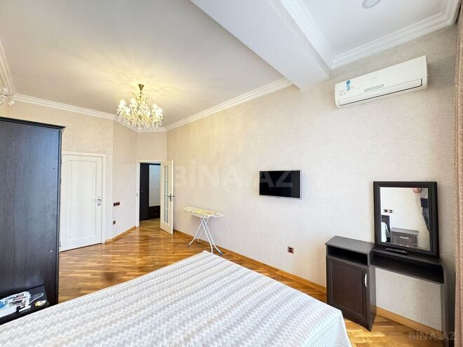 3-комн. новостройка - м. 28 мая - 145 м² (10)