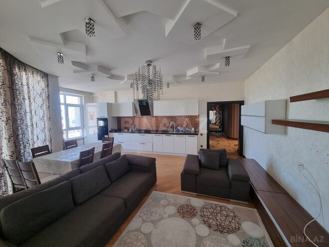 3 otaqlı yeni tikili - 8 Noyabr m. - 158 m² (14)
