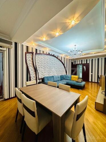 3-комн. новостройка - м. Иншаатчылар - 125 м² (1)