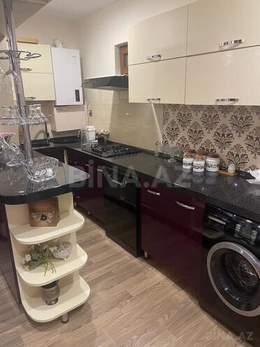 3 otaqlı həyət evi/bağ evi - Novxanı q. - 200 m² (19)