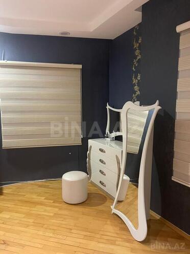 3 otaqlı həyət evi/bağ evi - Novxanı q. - 200 m² (7)