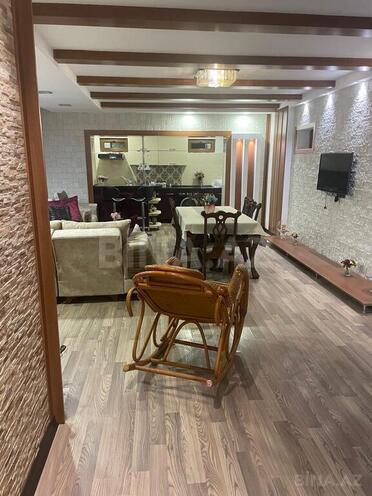 3 otaqlı həyət evi/bağ evi - Novxanı q. - 200 m² (2)