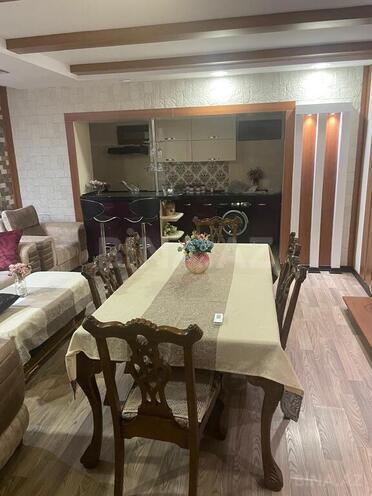 3 otaqlı həyət evi/bağ evi - Novxanı q. - 200 m² (4)