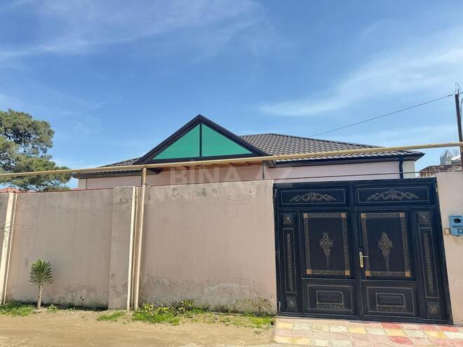 4 otaqlı həyət evi/bağ evi - Sabunçu q. - 140 m² (1)