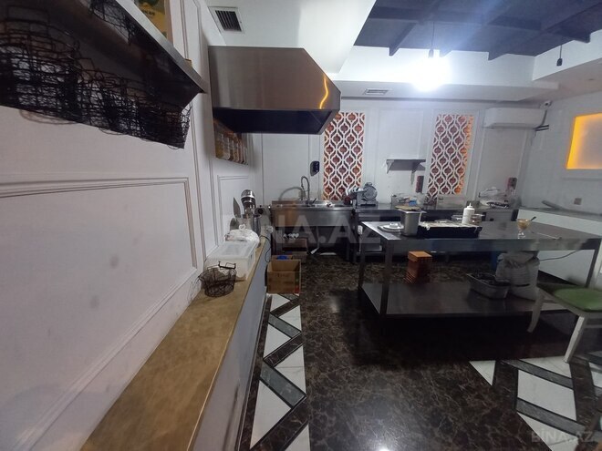 Obyekt - Nizami m. - 300 m² (15)