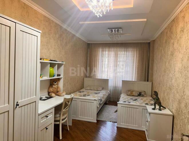 3-комн. новостройка - м. Кара Караев - 130 м² (2)