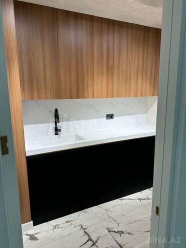 3 otaqlı yeni tikili - 28 May m. - 170 m² (18)