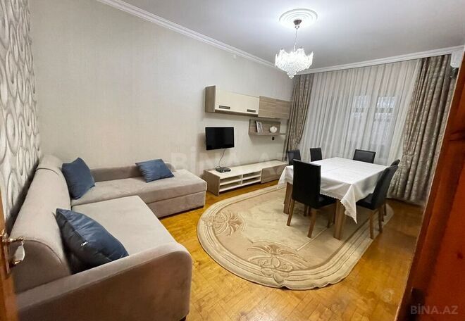 2-комн. вторичка - м. Ахмедлы - 70 м² (1)