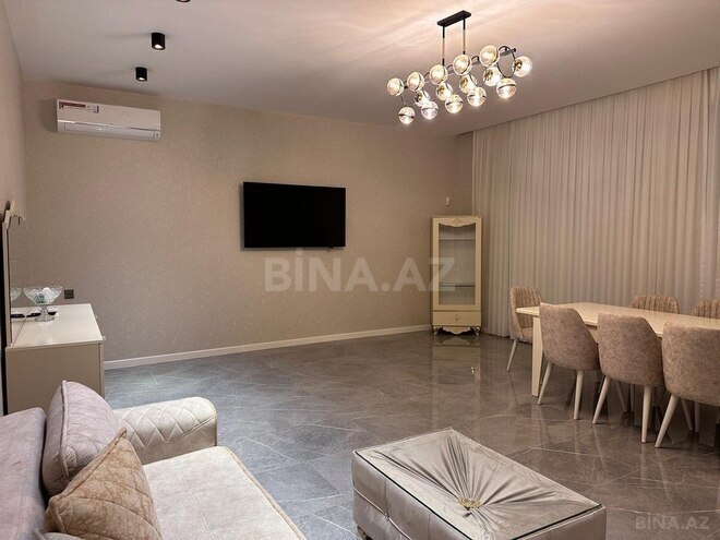 5 otaqlı həyət evi/bağ evi - Mərdəkan q. - 240 m² (29)
