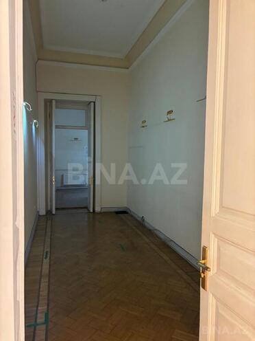 İcarəyə verilir 8 otaqlı ofis 365 m², İçəri Şəhər m., photo 24 from 25