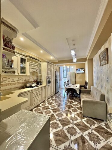 3-комн. новостройка - м. Нариман Нариманов - 136 м² (4)