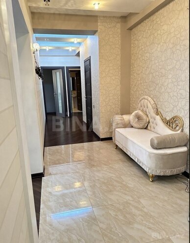 4-комн. новостройка - м. 28 мая - 162.6 м² (1)
