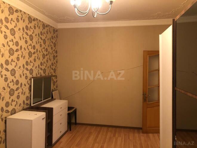 2 otaqlı köhnə tikili - İnşaatçılar m. - 65 m² (13)
