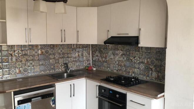 2 otaqlı köhnə tikili - İnşaatçılar m. - 65 m² (15)