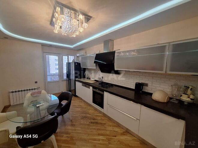 3 otaqlı yeni tikili - 8 Noyabr m. - 130 m² (4)