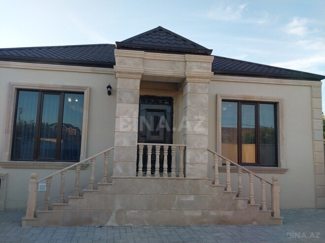 4 otaqlı həyət evi/bağ evi - Pirşağı q. - 300 m² (2)