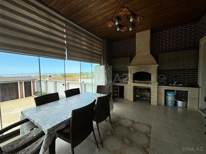 6 otaqlı həyət evi/bağ evi - Novxanı q. - 250 m² (12)