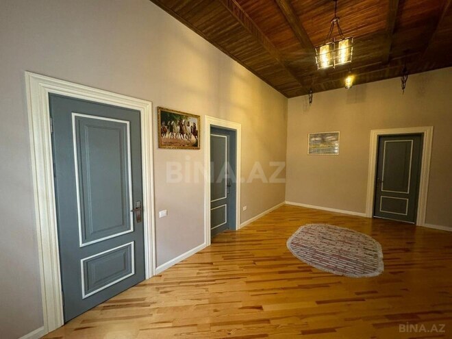6 otaqlı həyət evi/bağ evi - Novxanı q. - 250 m² (9)
