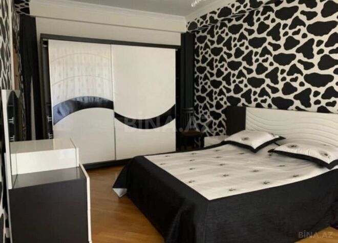3-комн. новостройка - м. 8 ноября - 110 м² (2)