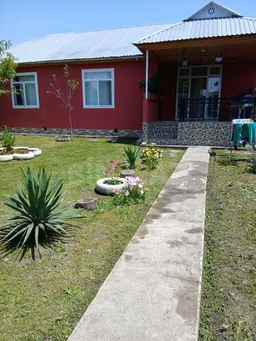 3 otaqlı həyət evi/bağ evi - Qəbələ - 200 m² (1)