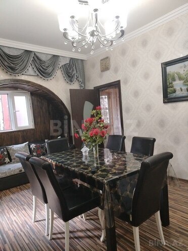 2 otaqlı köhnə tikili - İnşaatçılar m. - 45 m² (1)
