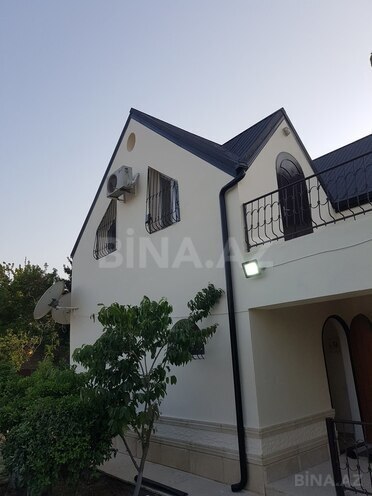 4 otaqlı həyət evi/bağ evi - Binəqədi q. - 200 m² (1)