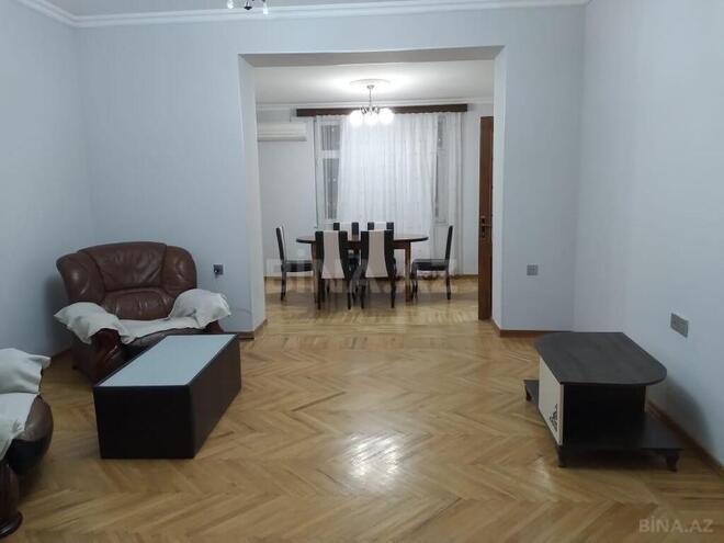 3 otaqlı köhnə tikili - 28 May m. - 100 m² (1)