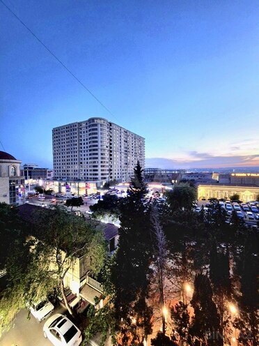 3-комн. вторичка - м. Ахмедлы - 85 м² (1)