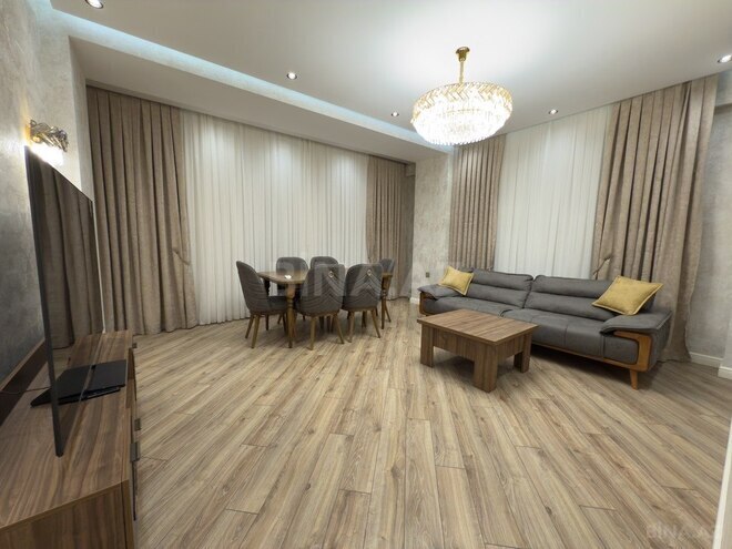 3 otaqlı yeni tikili - 28 May m. - 120 m² (1)