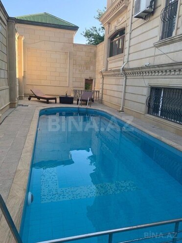 9 otaqlı həyət evi/bağ evi - Novxanı q. - 400 m² (6)