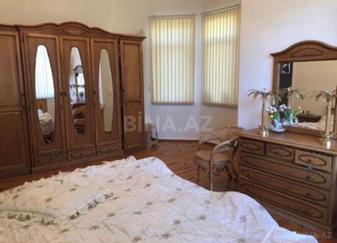9 otaqlı həyət evi/bağ evi - Novxanı q. - 400 m² (11)