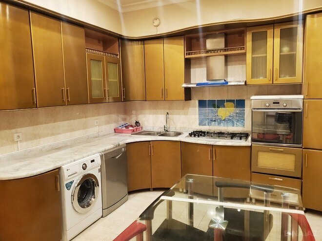 6-комн. дом/дача - пос. Бадамдар - 410 м² (21)