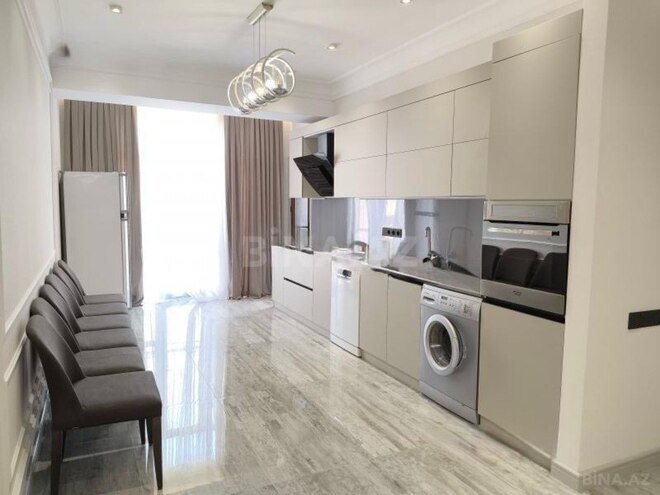 4-комн. новостройка - м. 28 мая - 180 м² (2)