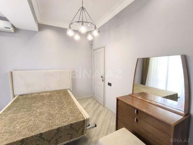4-комн. новостройка - м. 28 мая - 180 м² (12)